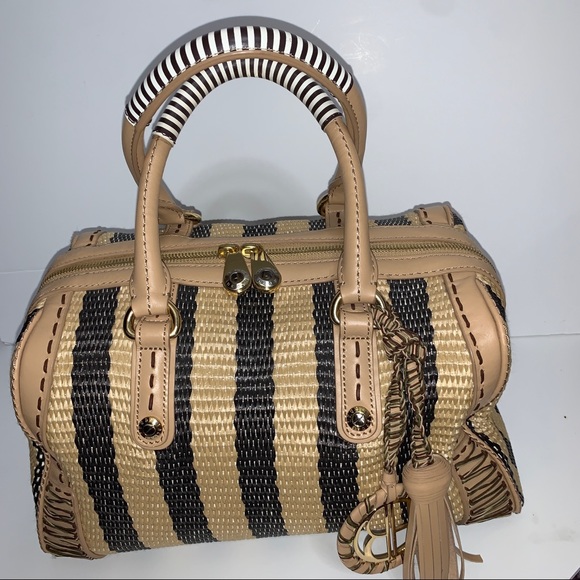 henri bendel Handbags - Henri Bendel straw barrel bag